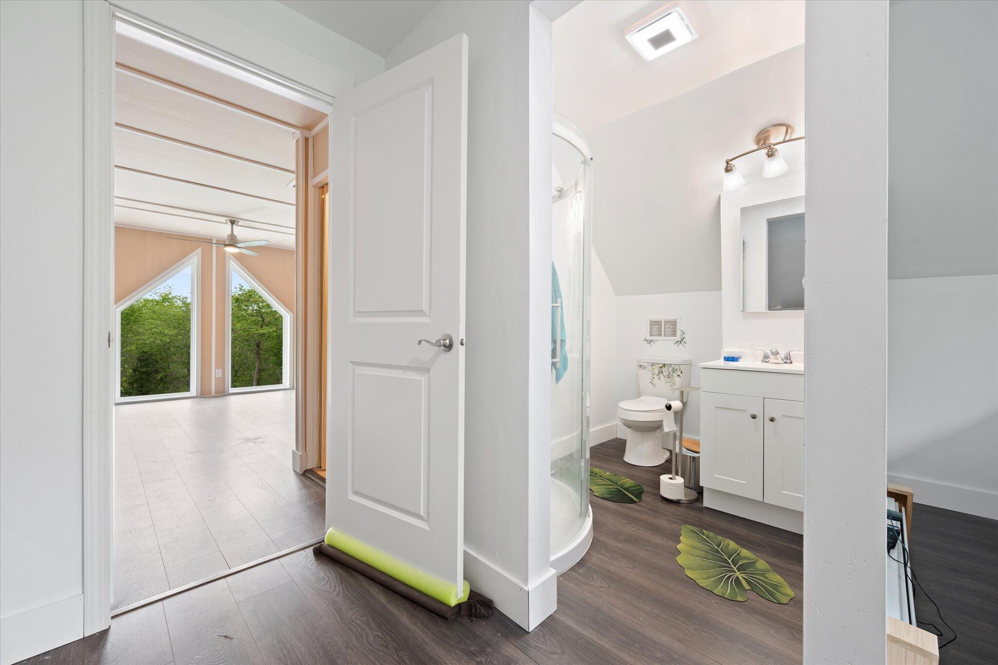 89 Wickett Farm Road Bucksport, ME 04416 - Photo 23 of 44 23-2nd Floor En Suite