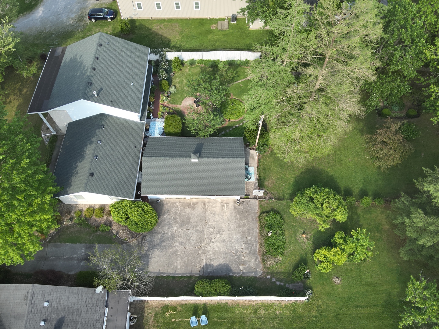 766 East Fairfield Road Mount Vernon, IL 62864 - Photo 112 of 134 an aerial view of a house with a yard