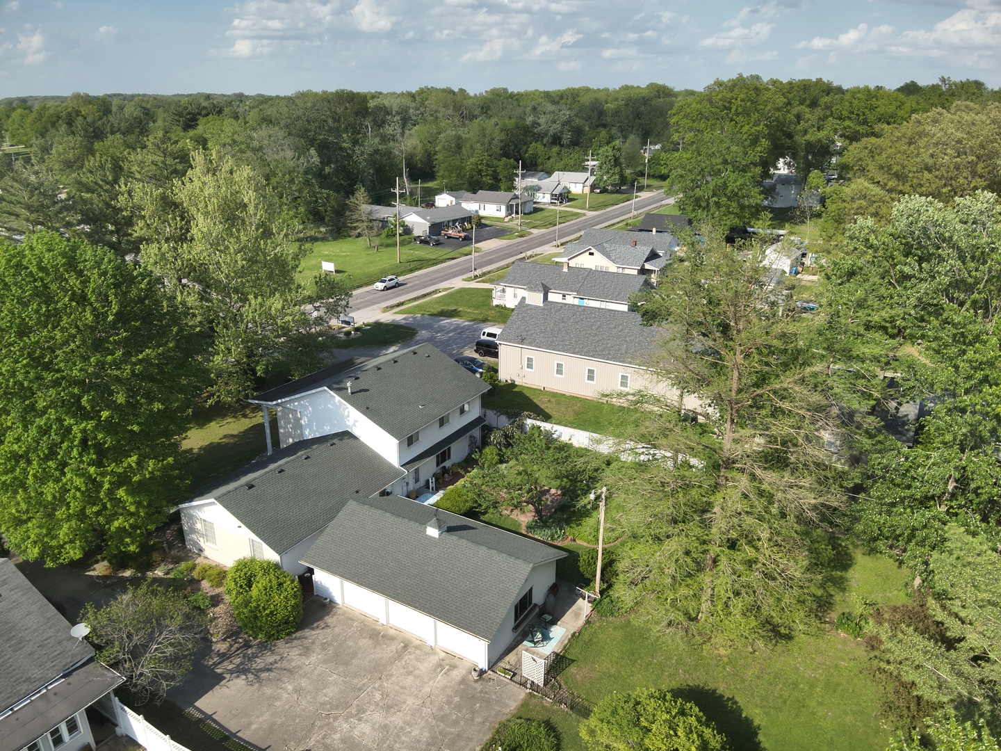 766 East Fairfield Road Mount Vernon, IL 62864 - Photo 117 of 134 an aerial view of residential houses with outdoor space