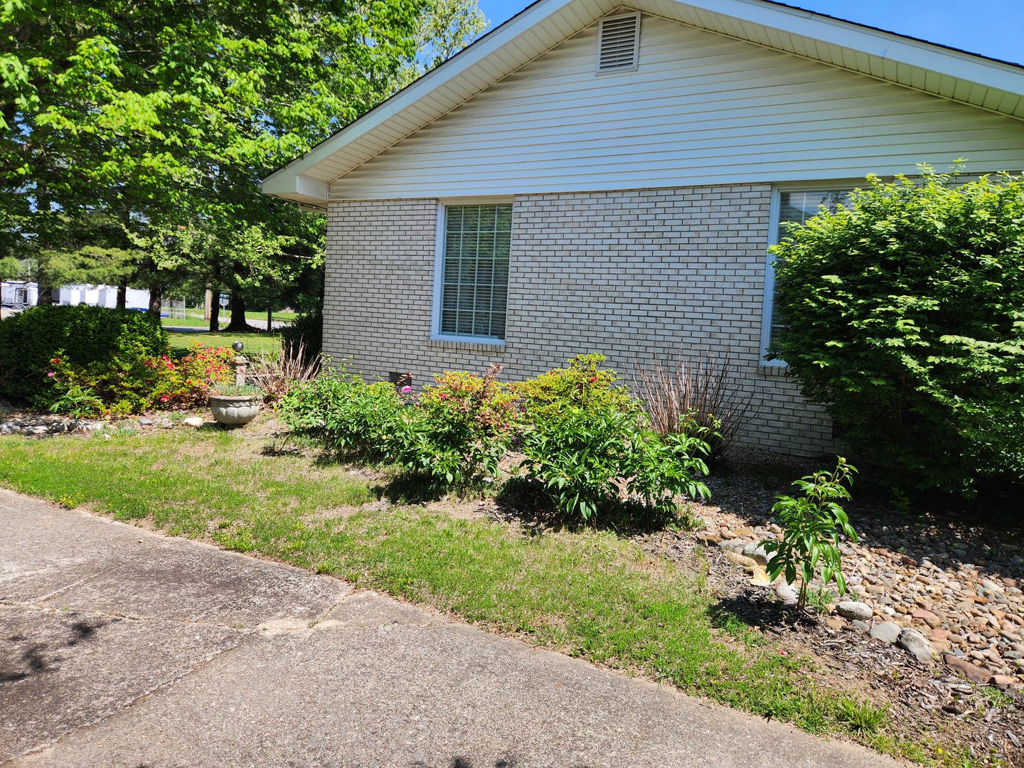 766 East Fairfield Road Mount Vernon, IL 62864 - Photo 5 of 134
