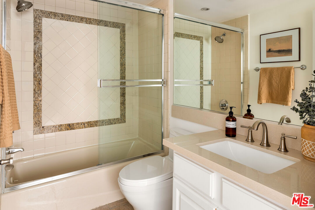 911 7th Street, Unit D Santa Monica, CA 90403 - Photo 16 of 19