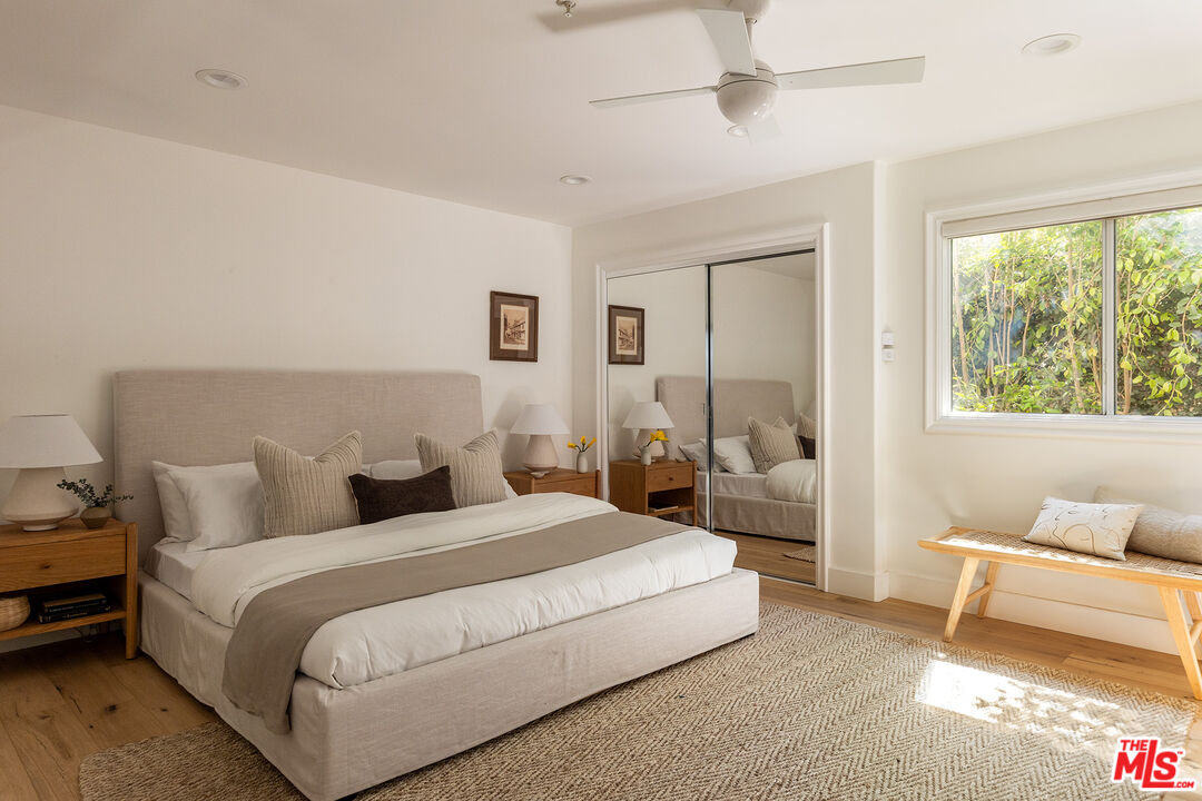 911 7th Street, Unit D Santa Monica, CA 90403 - Photo 10 of 19