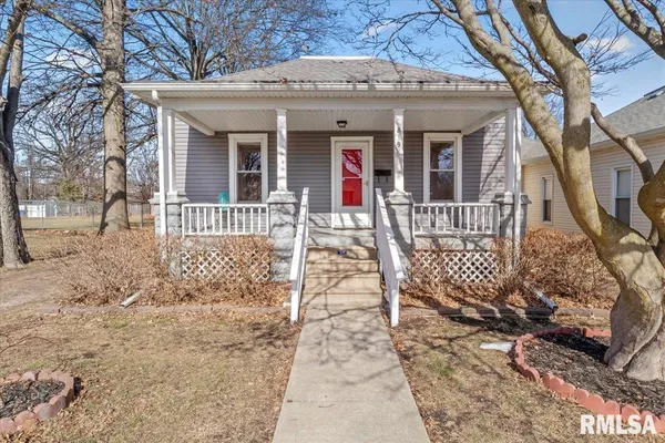 $119,000 | 819 West Franklin Street, Taylorville, IL 62568