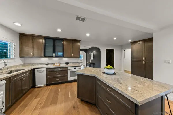$2,495,000 | 1525 Willow Street, San Diego, CA 92106