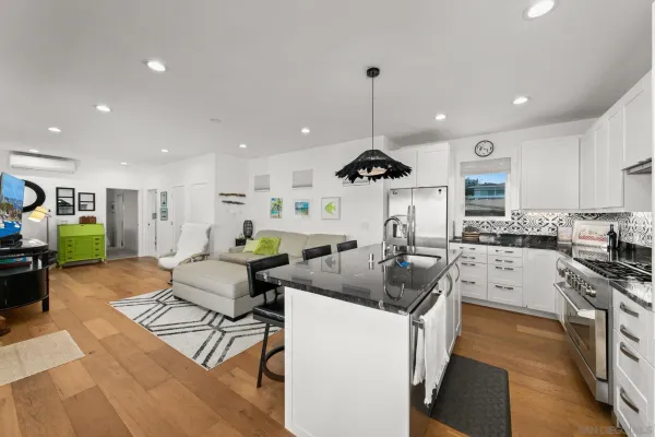 $2,495,000 | 1525 Willow Street, San Diego, CA 92106