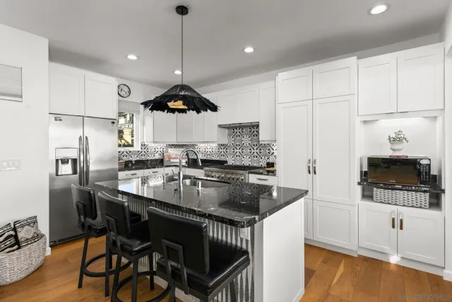 $2,495,000 | 1525 Willow Street, San Diego, CA 92106