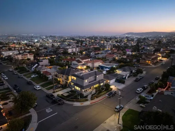 $2,495,000 | 1525 Willow Street, San Diego, CA 92106