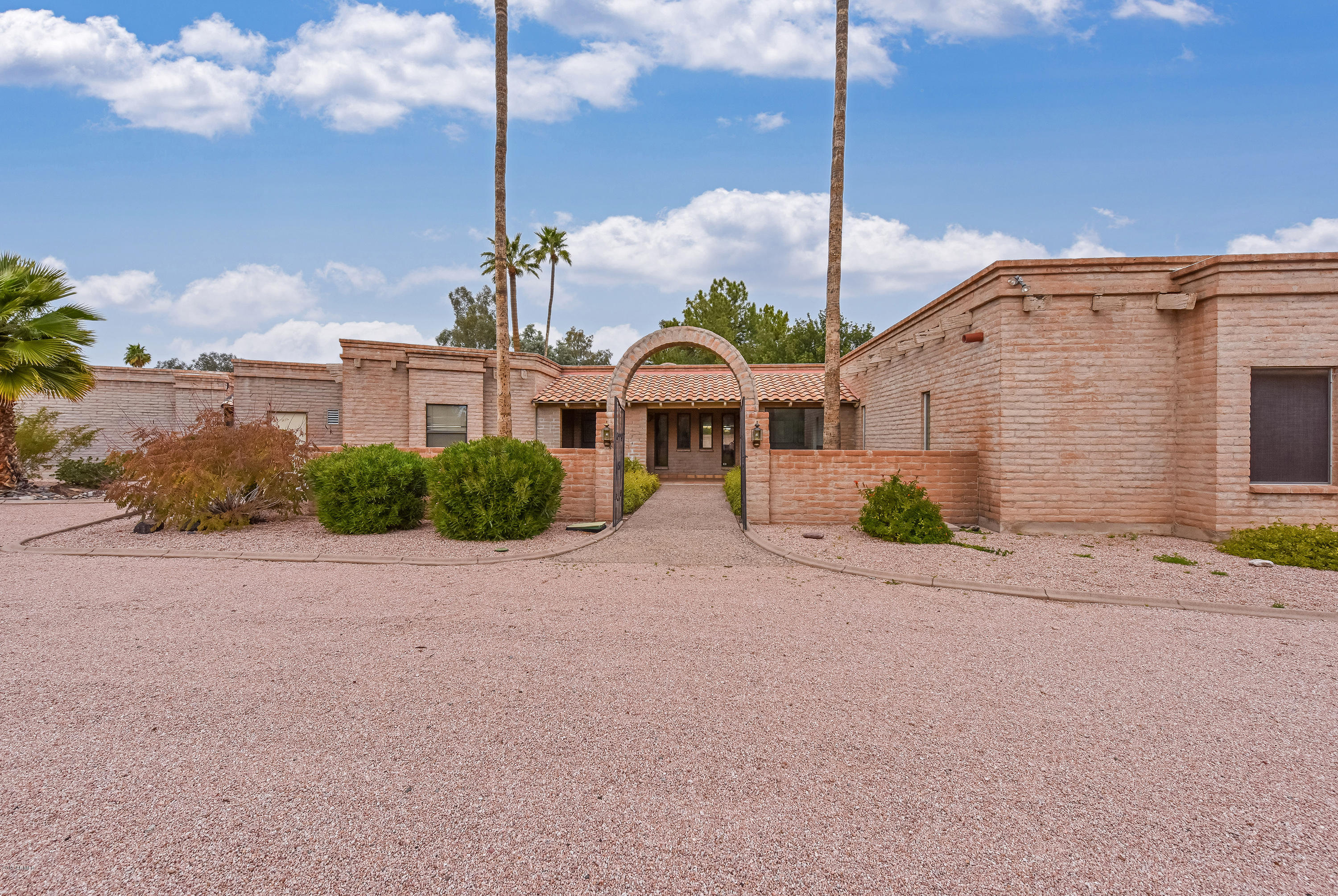 6230 East Doubletree Ranch Road Paradise Valley, AZ 85253 - Photo 1 of 33 Front 1