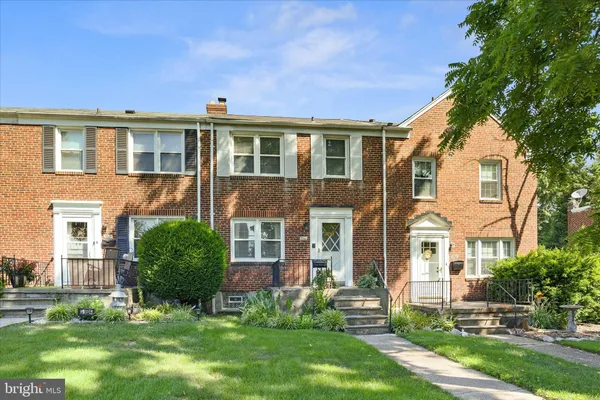 $299,900 | Frederick Avenue, Catonsville, MD 21228