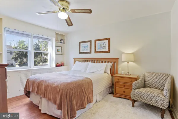$299,900 | Frederick Avenue, Catonsville, MD 21228