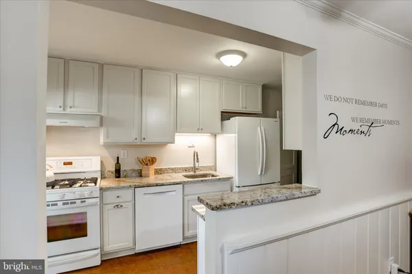 $299,900 | Frederick Avenue, Catonsville, MD 21228