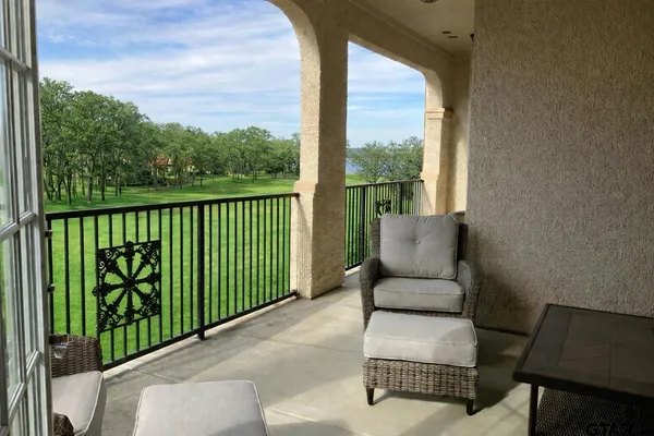 $344,900 | 3363 Cascades Boulevard, Unit 219, Tyler, TX 75709
