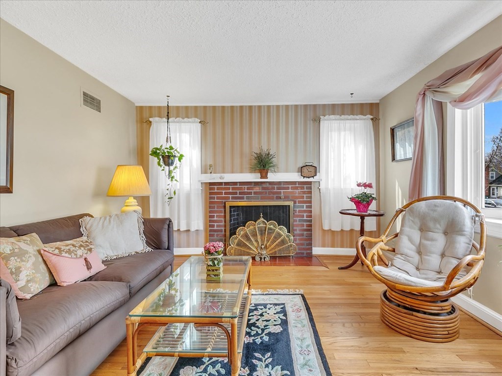 11 Barbara Road Danvers, MA 01923 - Photo 14 of 29