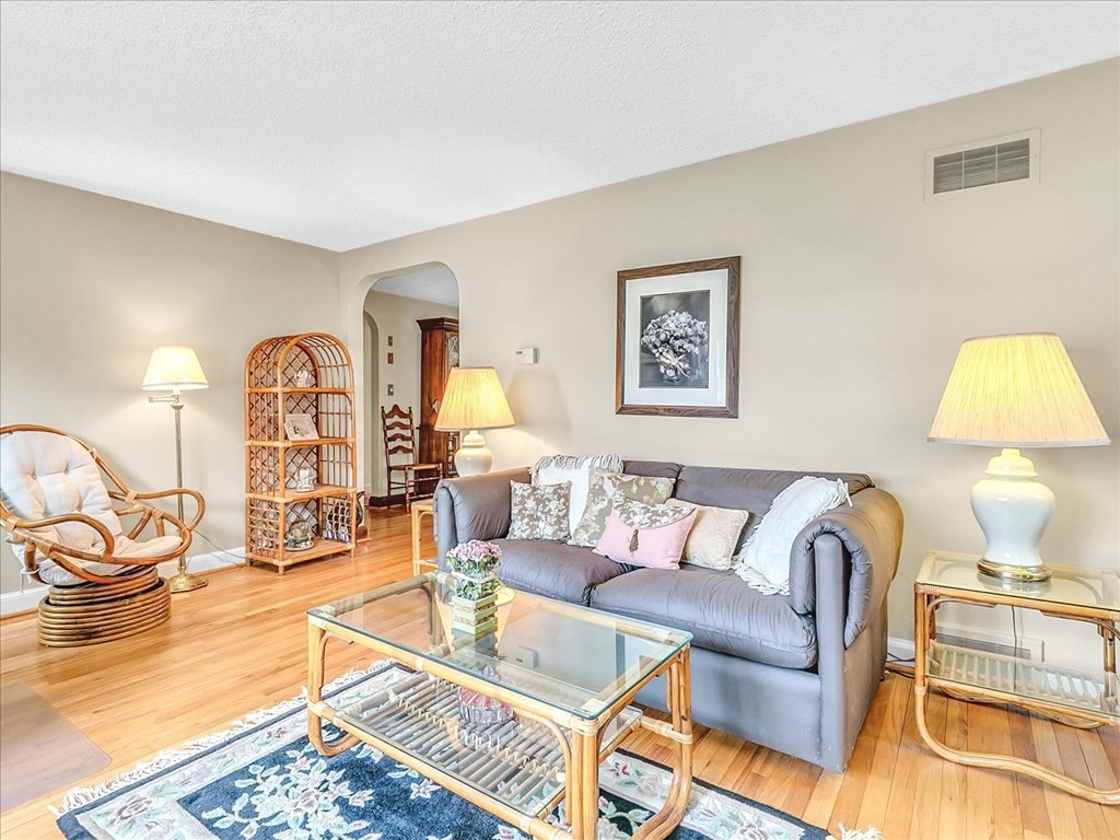 11 Barbara Road Danvers, MA 01923 - Photo 16 of 29