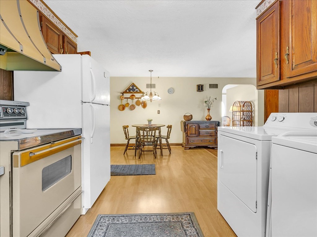 11 Barbara Road Danvers, MA 01923 - Photo 8 of 29