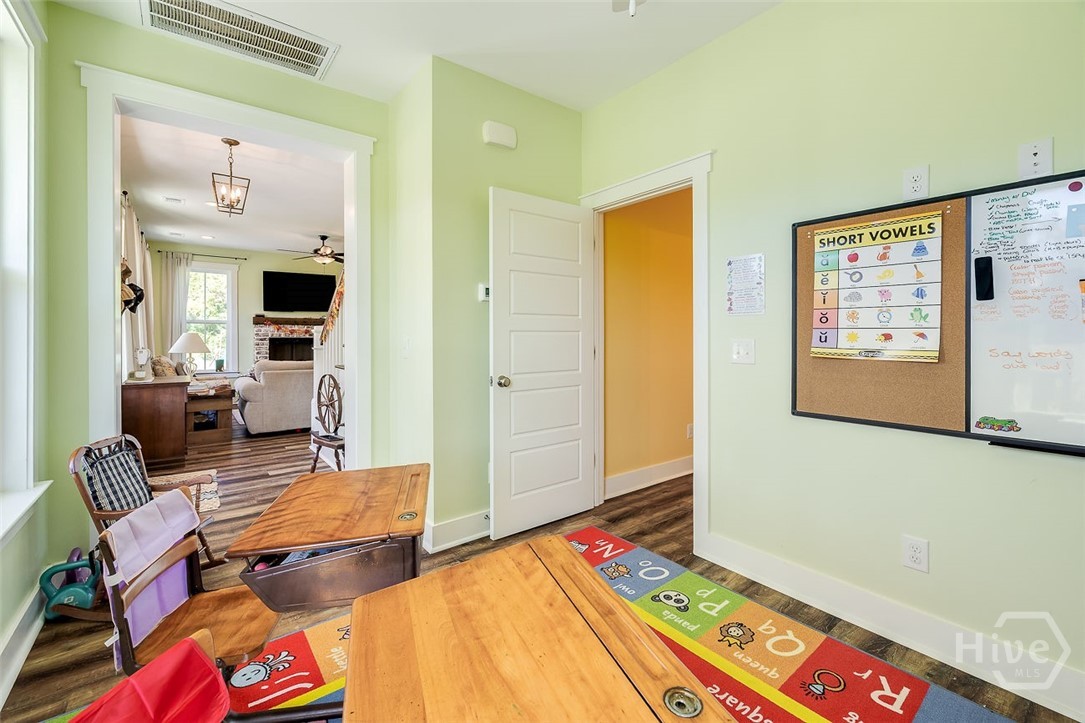 215 Lorenzo Hurst Road Springfield, GA 31329 - Photo 17 of 54