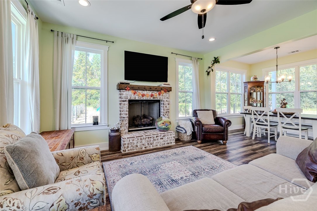 215 Lorenzo Hurst Road Springfield, GA 31329 - Photo 8 of 54