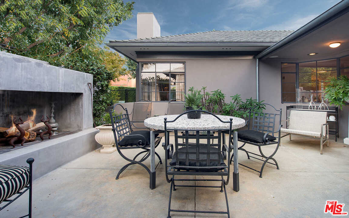 901 South Muirfield Road Los Angeles, CA 90019 - Photo 23 of 37 Gallery Image 23