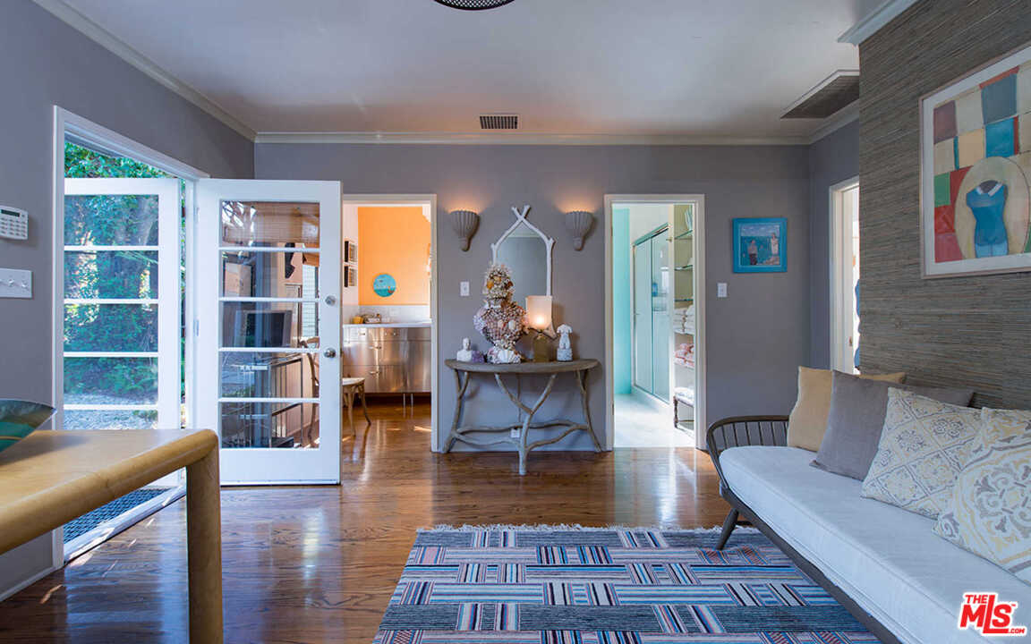 901 South Muirfield Road Los Angeles, CA 90019 - Photo 29 of 37 Gallery Image 29