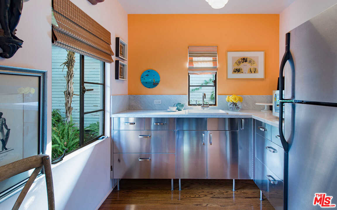 901 South Muirfield Road Los Angeles, CA 90019 - Photo 30 of 37 Gallery Image 30