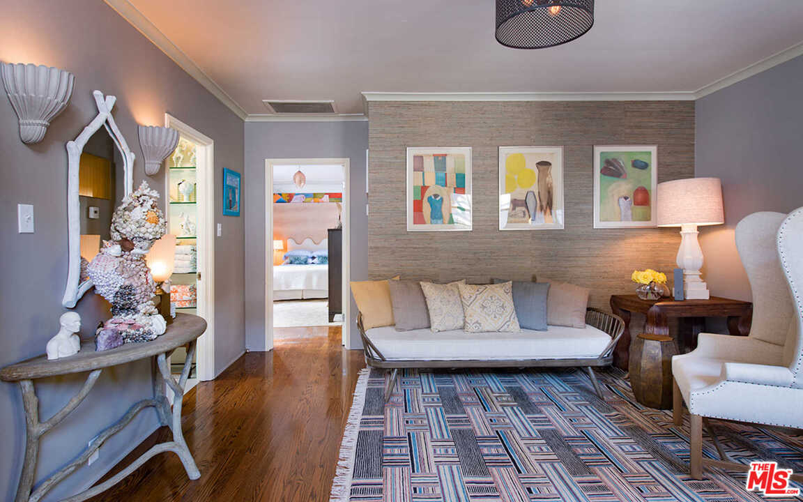 901 South Muirfield Road Los Angeles, CA 90019 - Photo 31 of 37 Gallery Image 31