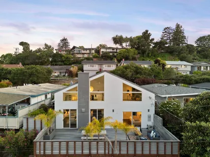 $2,499,000 | 953 Lupin Way, San Carlos, CA 94070