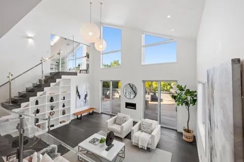 $2,499,000 | 953 Lupin Way, San Carlos, CA 94070