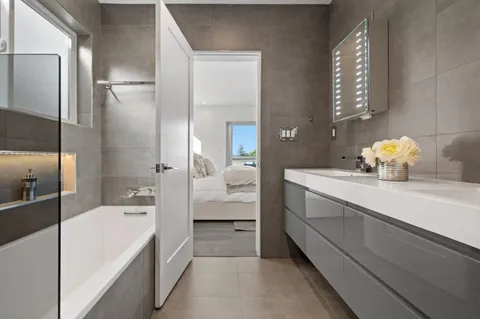 $2,499,000 | 953 Lupin Way, San Carlos, CA 94070