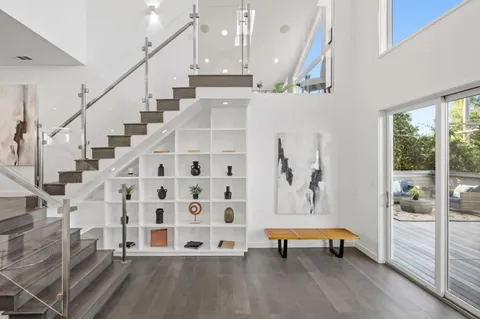 $2,499,000 | 953 Lupin Way, San Carlos, CA 94070