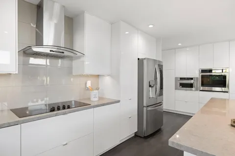 $2,499,000 | 953 Lupin Way, San Carlos, CA 94070