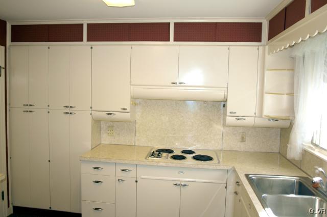 118 Pond Road Nazareth, PA 18064 - Photo 10 of 16 Gallery Image 10