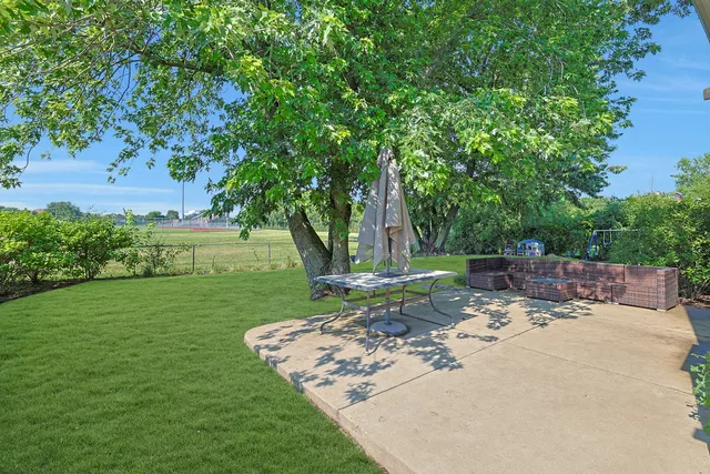 $649,900 | 562 Revere Avenue, Westmont, IL 60559