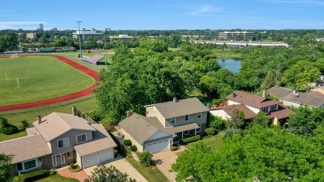 $649,900 | 562 Revere Avenue, Westmont, IL 60559