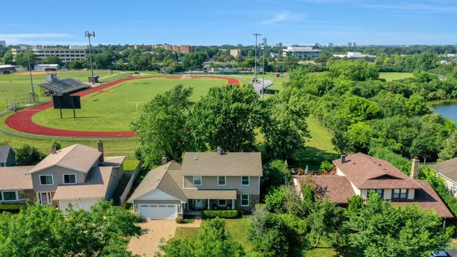 $649,900 | 562 Revere Avenue, Westmont, IL 60559