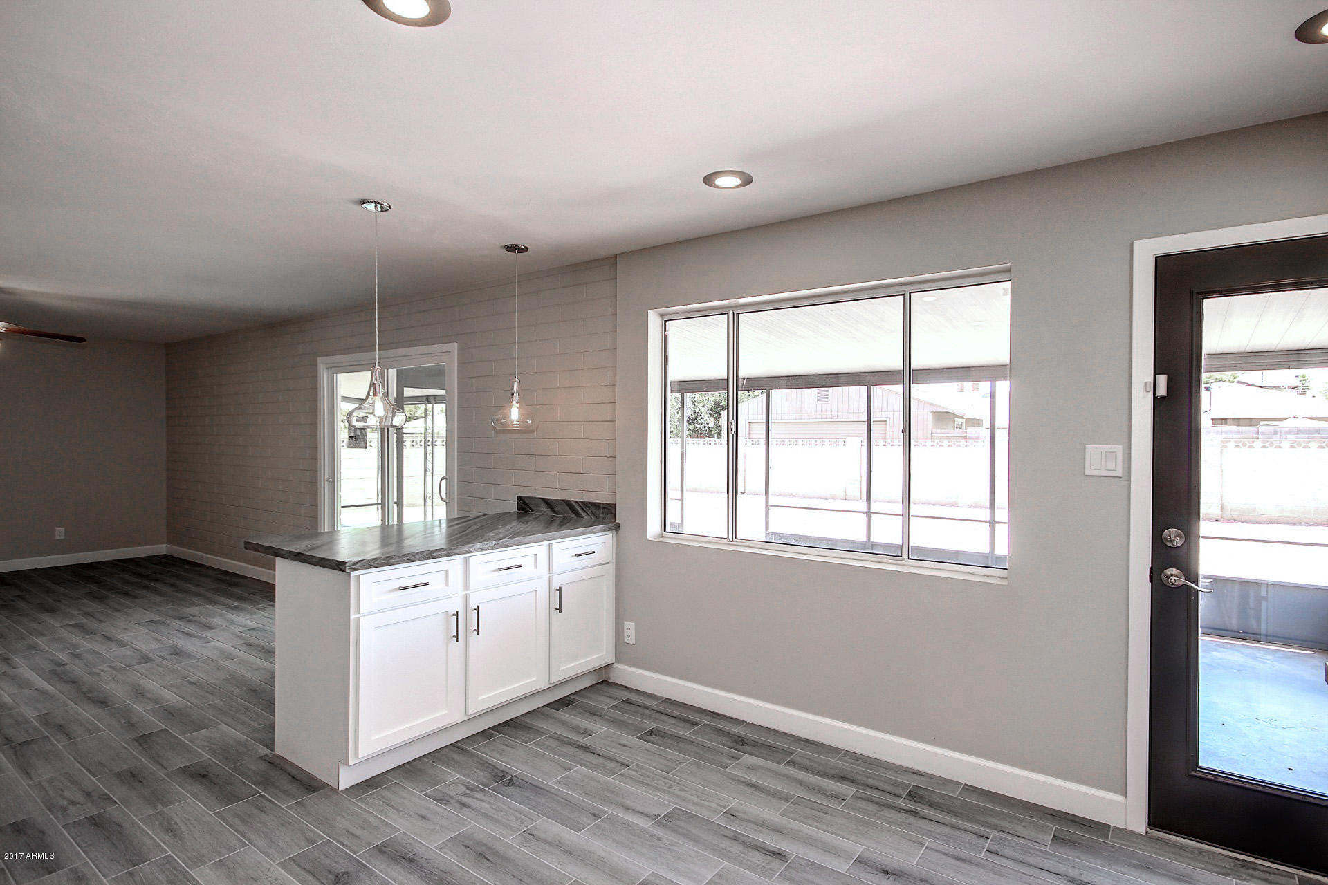 2335 West Rose Lane Phoenix, AZ 85015 - Photo 9 of 30 Rose (9)
