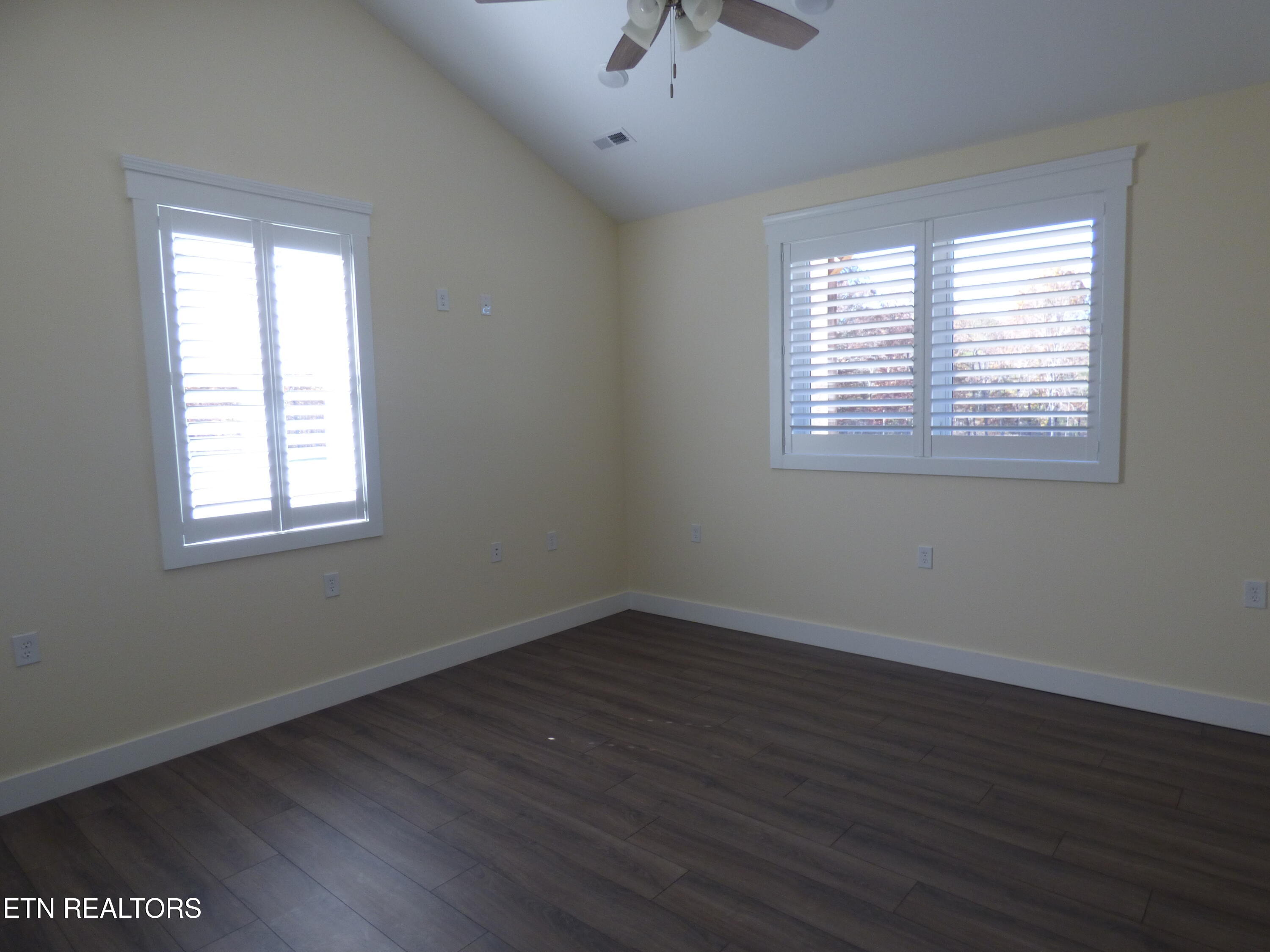 873 South Old Mail Road Crossville, TN 38572 - Photo 28 of 57 P1080497