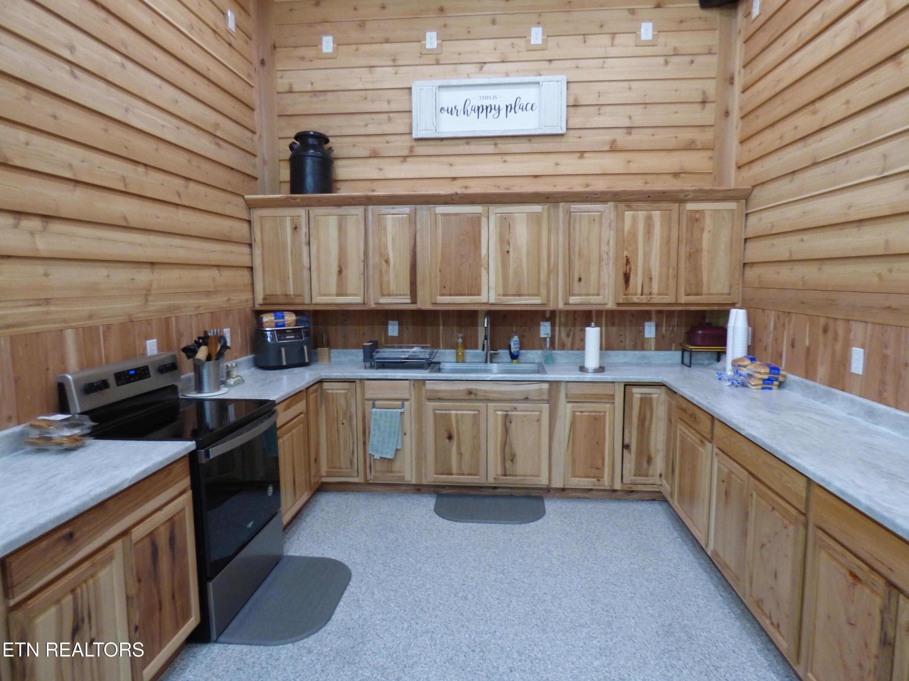 873 South Old Mail Road Crossville, TN 38572 - Photo 46 of 57 P1080469