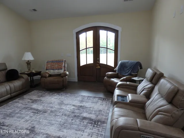 $1,490,000 | 873 South Old Mail Road, Crossville, TN 38572