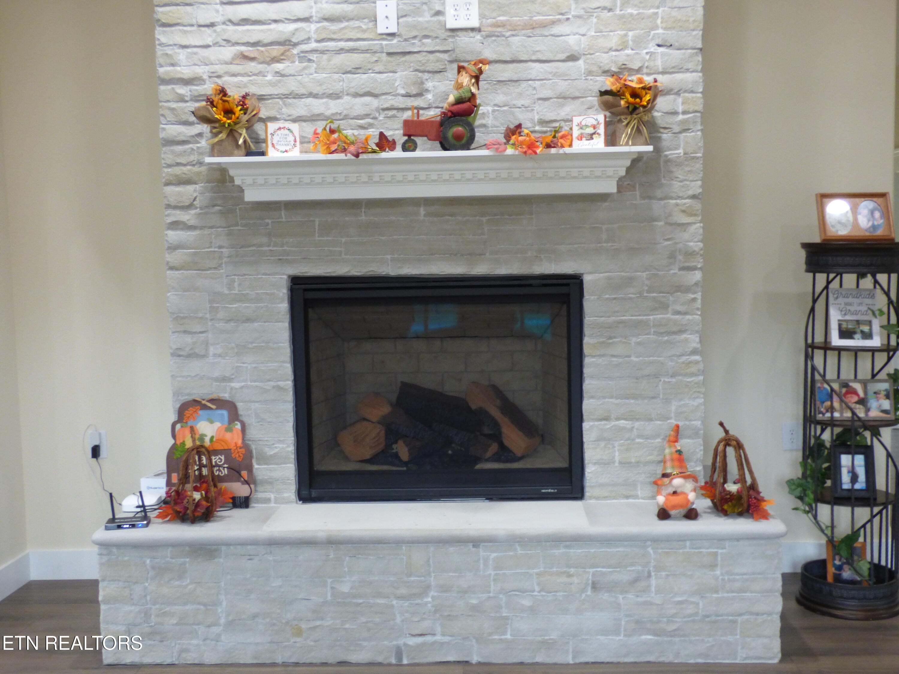 873 South Old Mail Road Crossville, TN 38572 - Photo 6 of 57 P1080344 - Copy