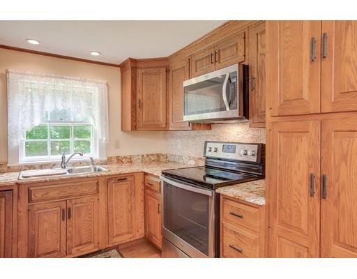 233 Worcester Road Sterling, MA 01564 - Photo 9 of 36 Gallery Image 9