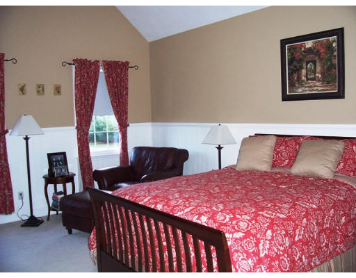 6 Pontiac Road Raynham, MA 02767 - Photo 13 of 30 Gallery Image 13