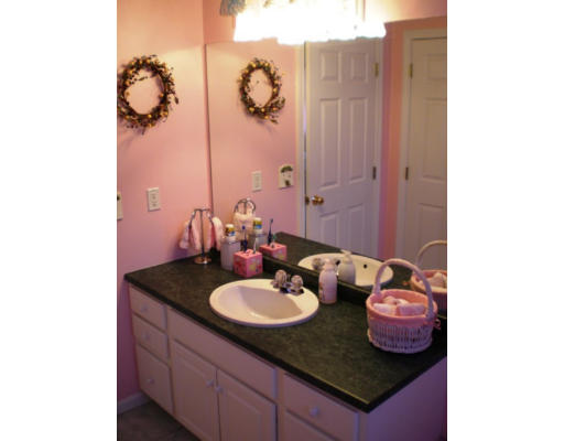 6 Pontiac Road Raynham, MA 02767 - Photo 17 of 30 Gallery Image 17