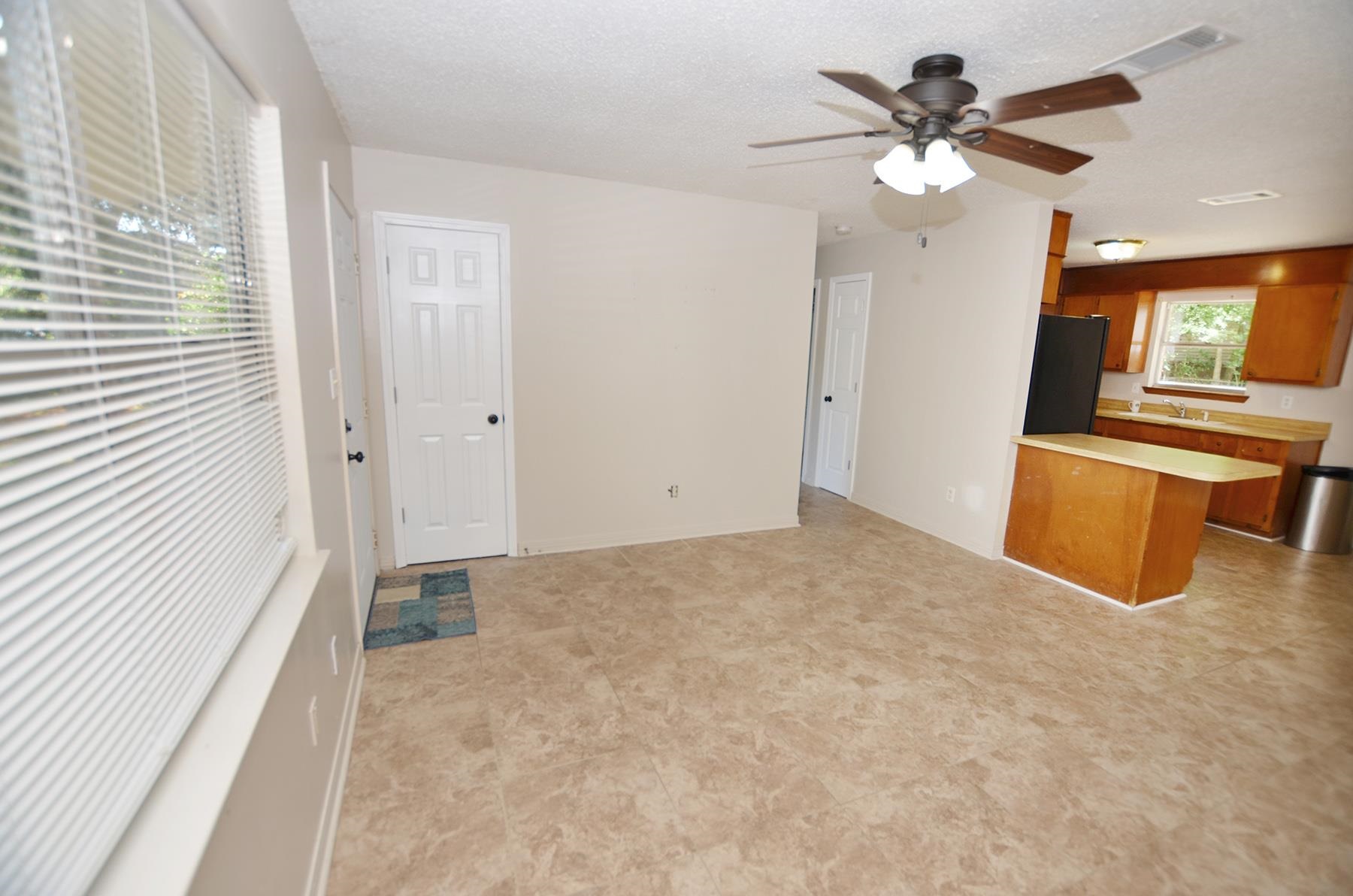 5232 Spring Street Pace, FL 32571 - Photo 5 of 29 Gallery Image 5
