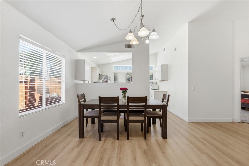 44462 Cayenne Trail Temecula, CA 92592 - Photo 6 of 28 DINING AREA #2