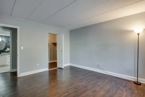 $1,600 | 218 East Bailey Road, Unit F, Naperville, IL 60565