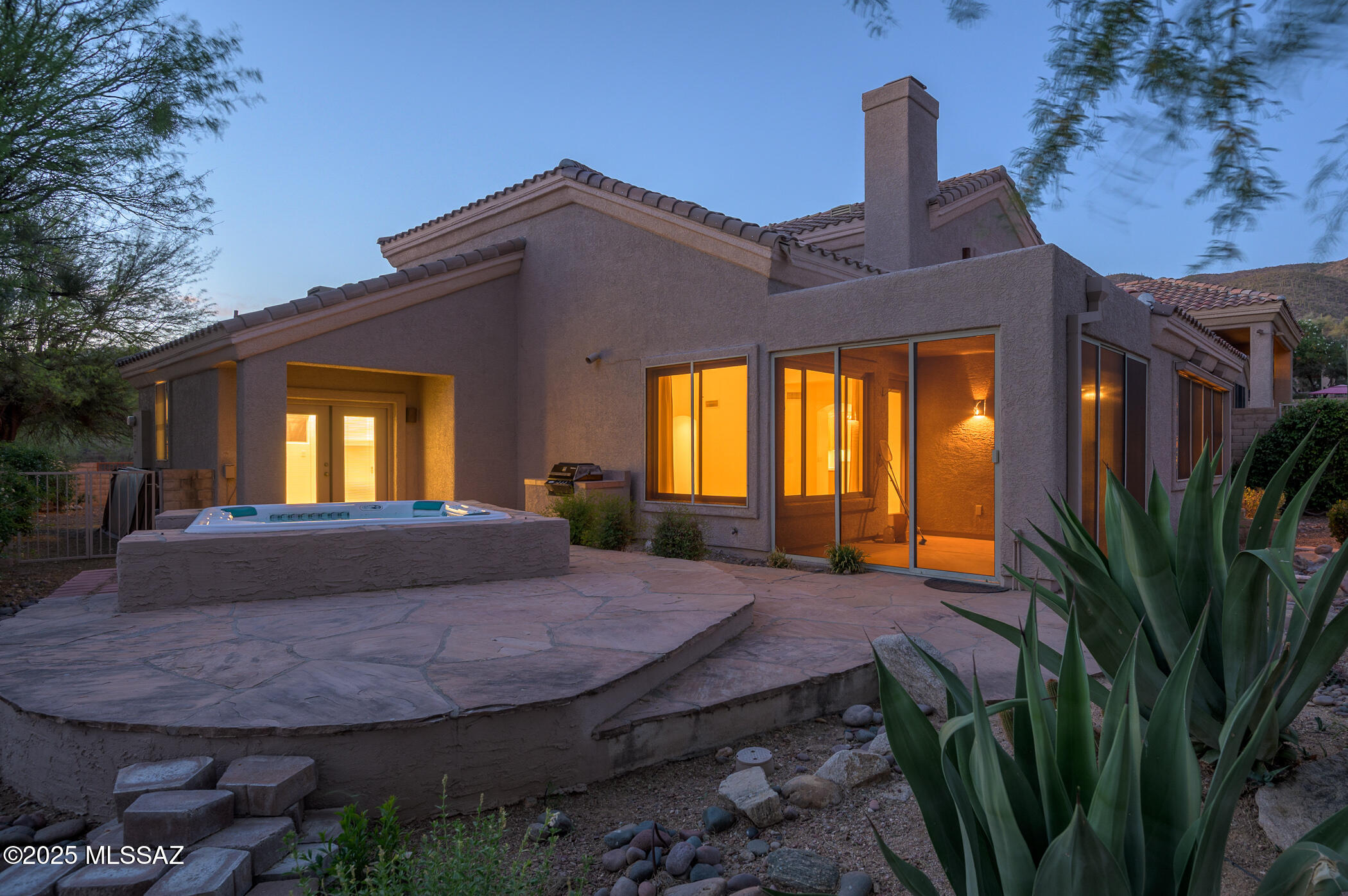 5304 Spring View Drive Tucson, AZ 85749 - Photo 3 of 51 Gallery Image 3