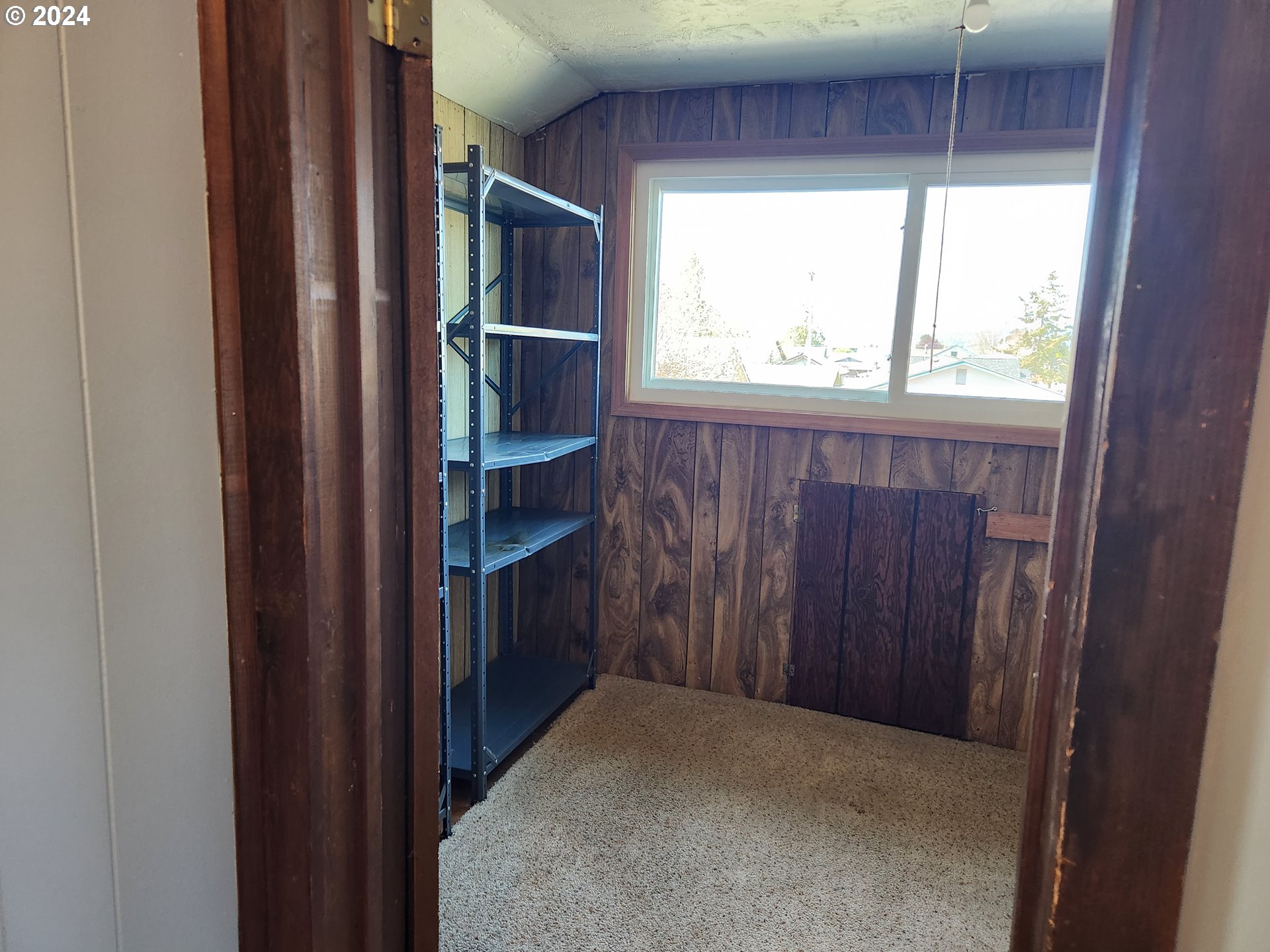 912 Fir Avenue Reedsport, OR 97467 - Photo 36 of 40 a view of hallway with window