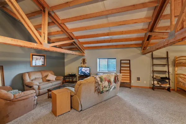$475,000 | 31900 Phillips Lane East, Davenport, WA 99122