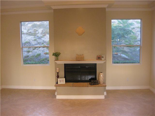 828 Grove View Road Oceanside, CA 92057 - Photo 7 of 25 Gallery Image 7