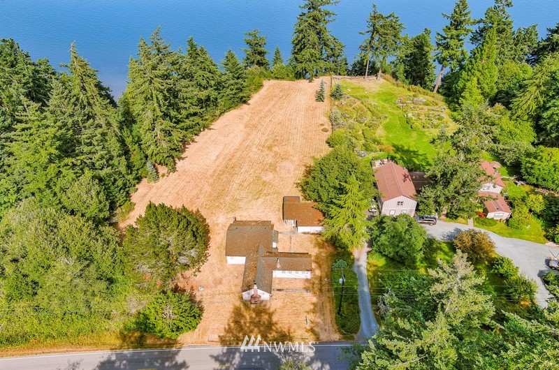 4818 Jones Road Oak Harbor, WA 98277 - Photo 6 of 38 Gallery Image 6
